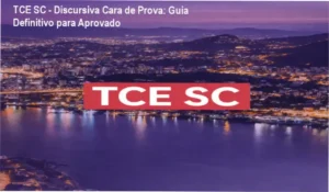 Aluno praticando escrita em concursos públicos, com anotações sobre técnicas das provas discursivas do TCE SC