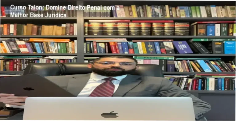 Curso Talon: Domine Direito Penal com a Melhor Base Jurídica 7 https://ondeaprender.com.br/ Desenho infográfico do Curso Talon mostrando livros jurídicos, tablet com conteúdo digital, escadas simbolizando crescimento profissional e a figura do advogado confiante.